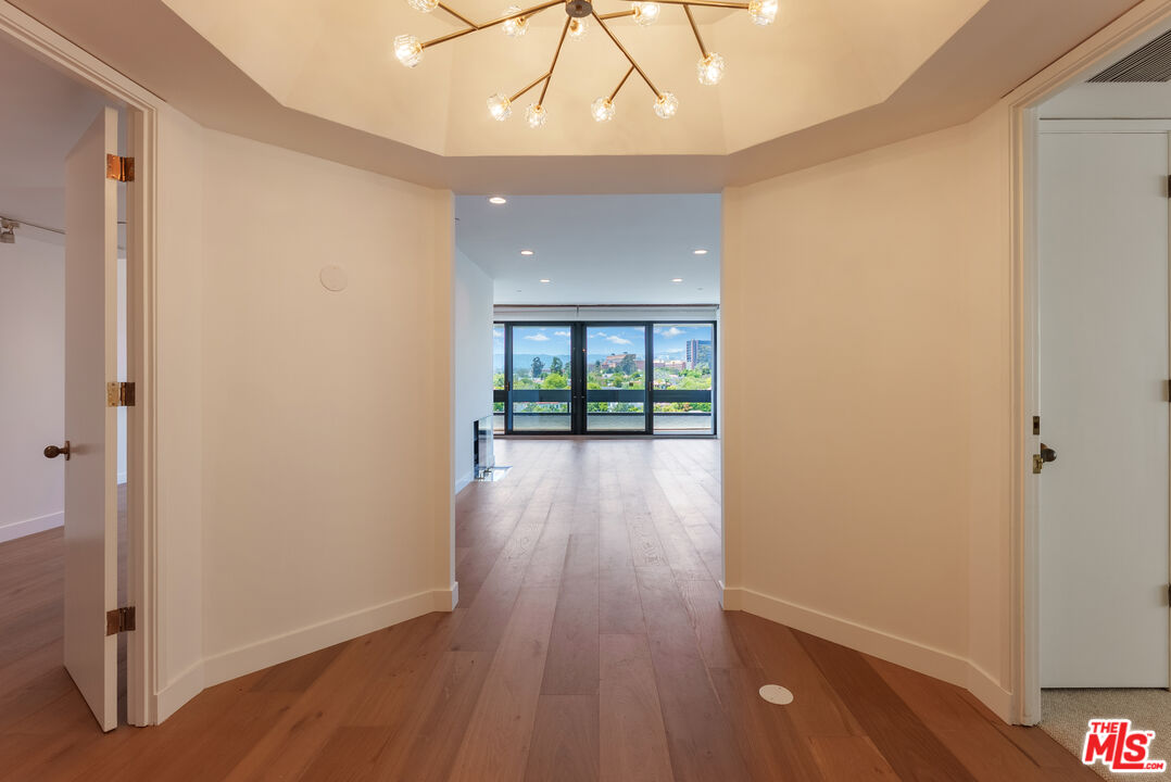 10551 Wilshire Blvd Unit: 1002