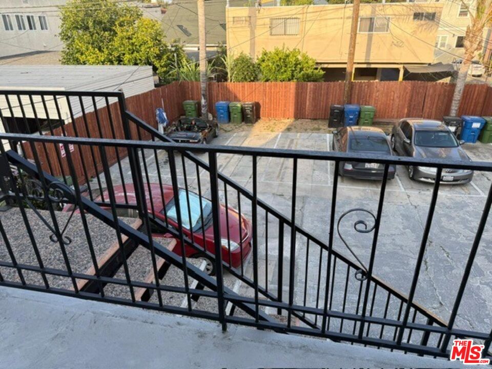 1406 2nd Ave