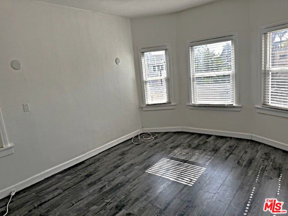 1406 2nd Ave