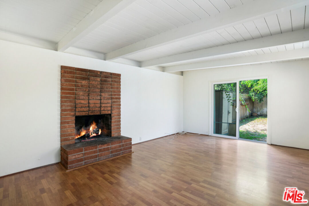 3467 Veteran Ave