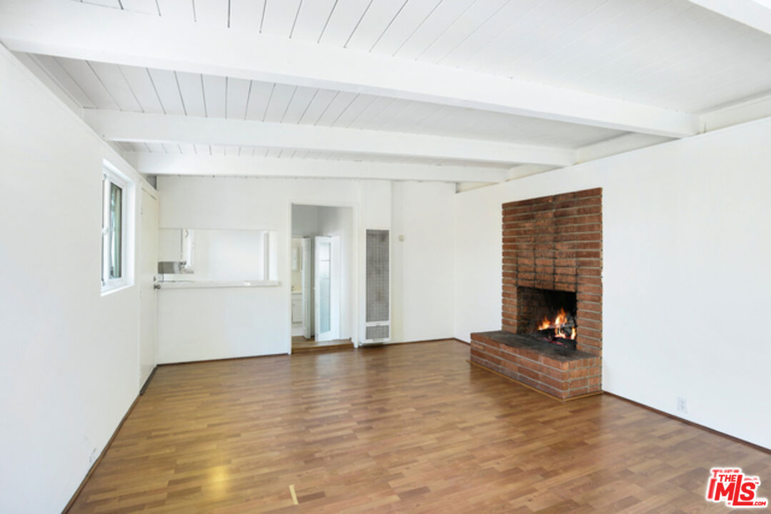 3467 Veteran Ave