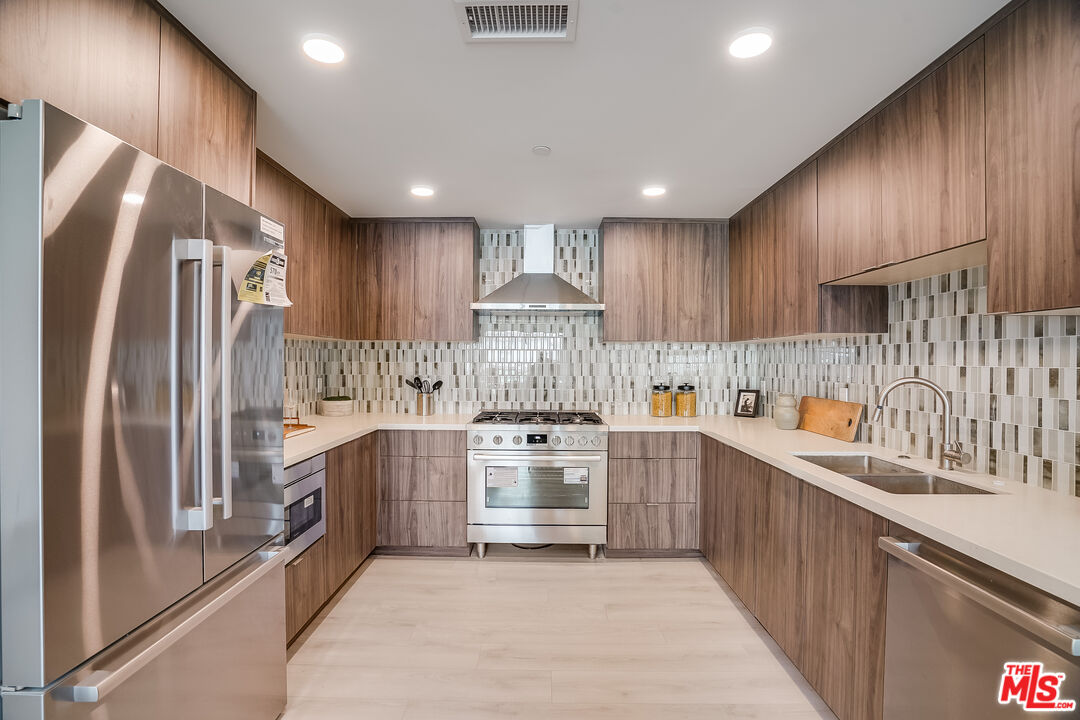 1021 S Shenandoah St Unit: 501