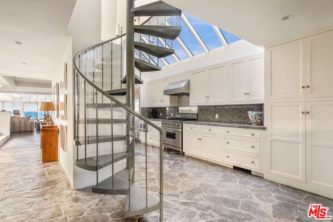 23758 Malibu Rd