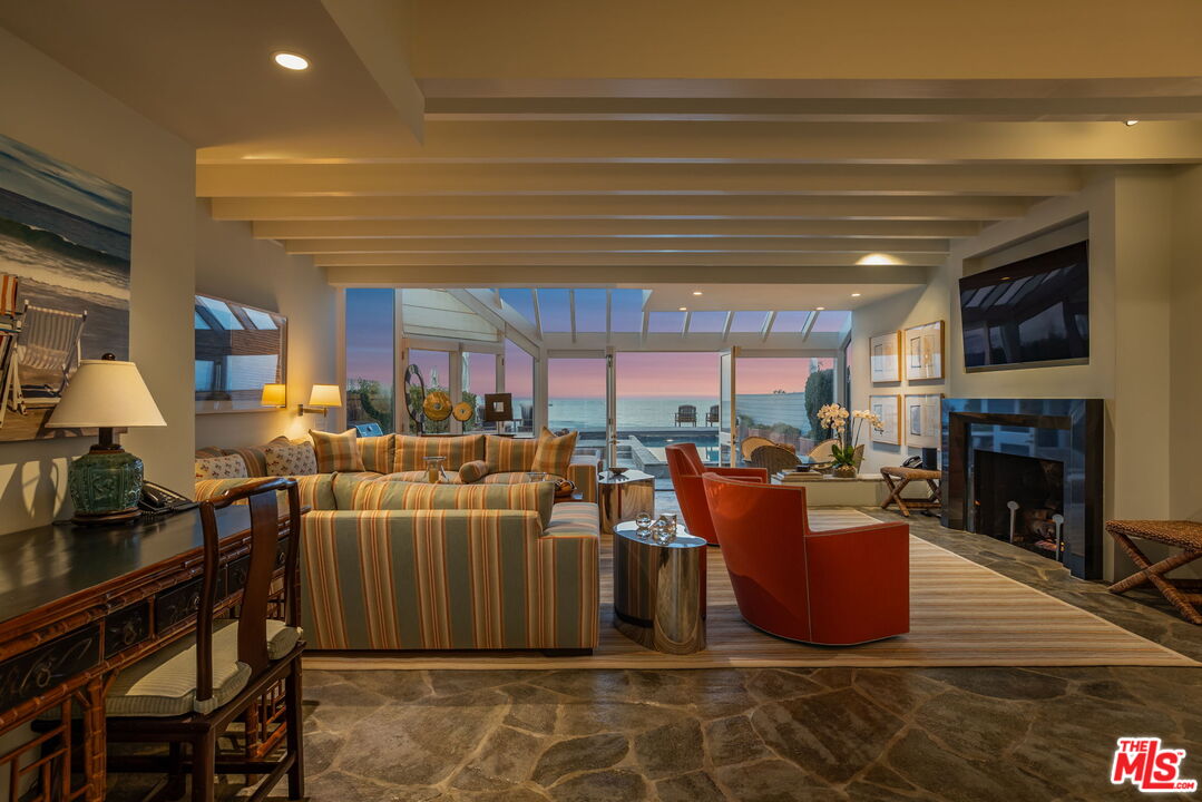 23758 Malibu Rd