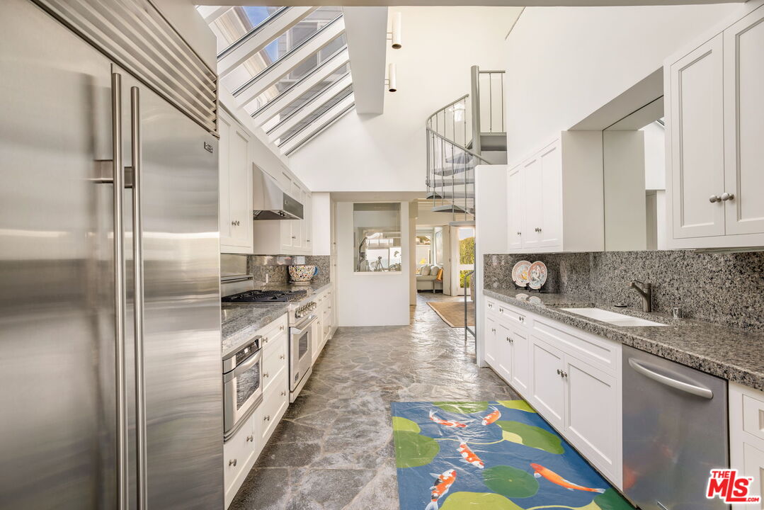 23758 Malibu Rd