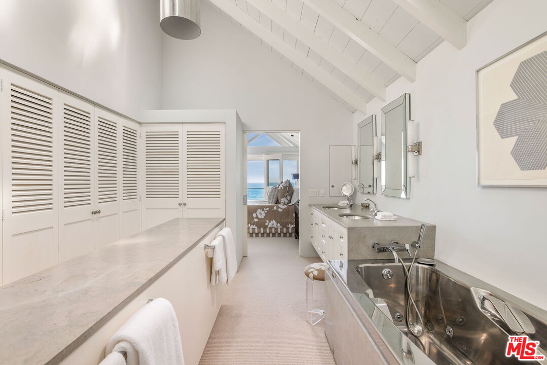 23758 Malibu Rd