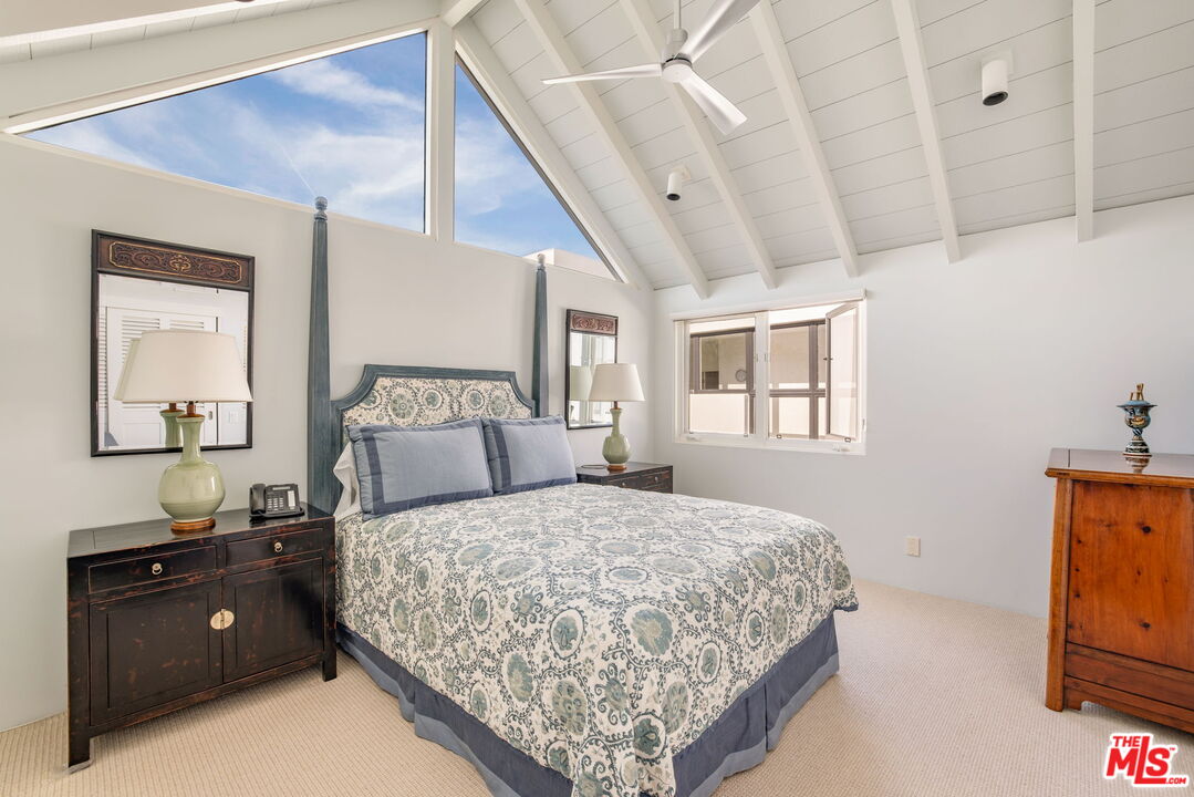 23758 Malibu Rd