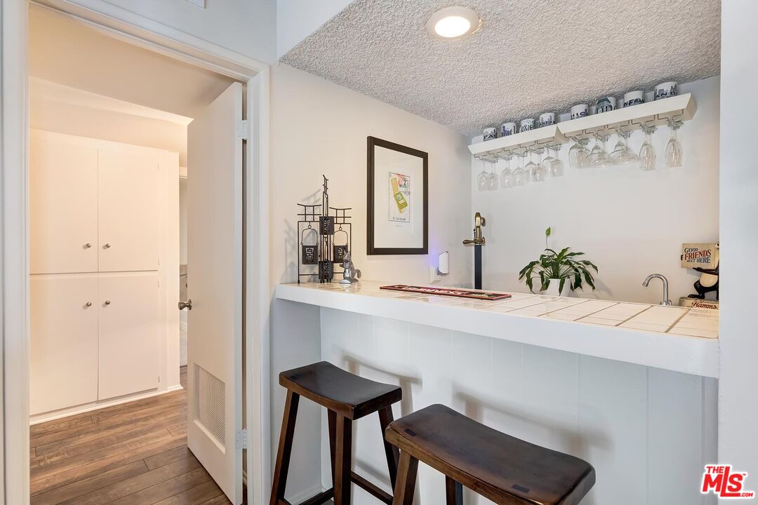 4445 Cartwright Ave Unit: 310