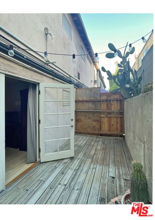 1145 Larrabee St Unit: 3