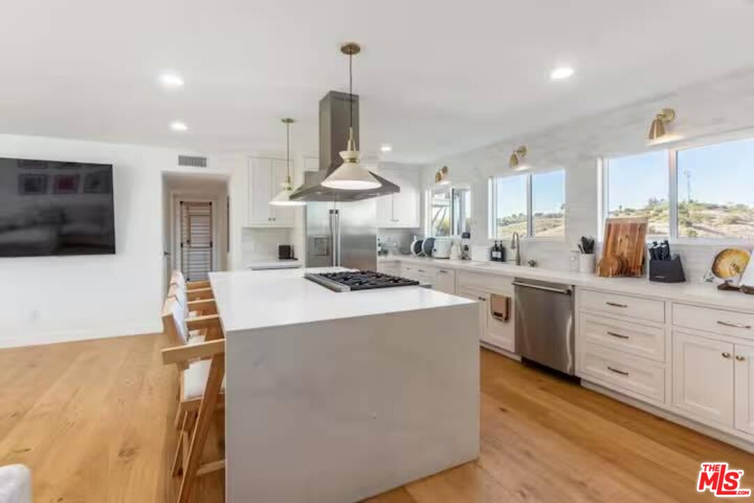 4243 Don Carlos Dr