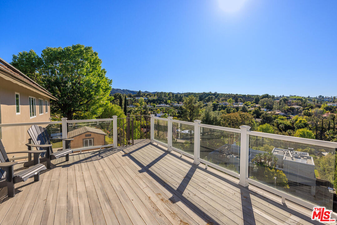 17108 Oak View Dr