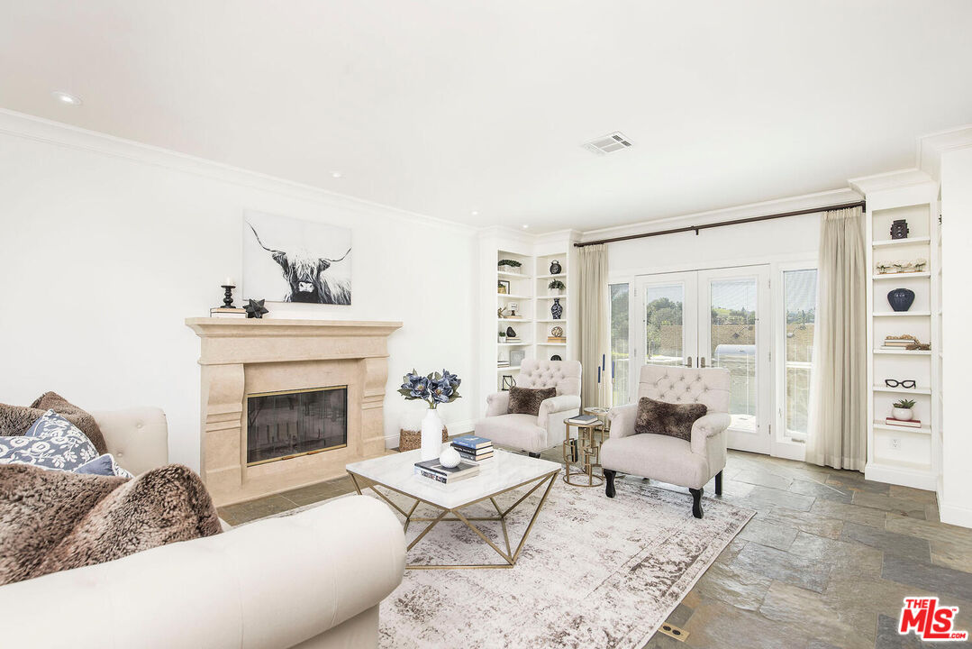 17108 Oak View Dr