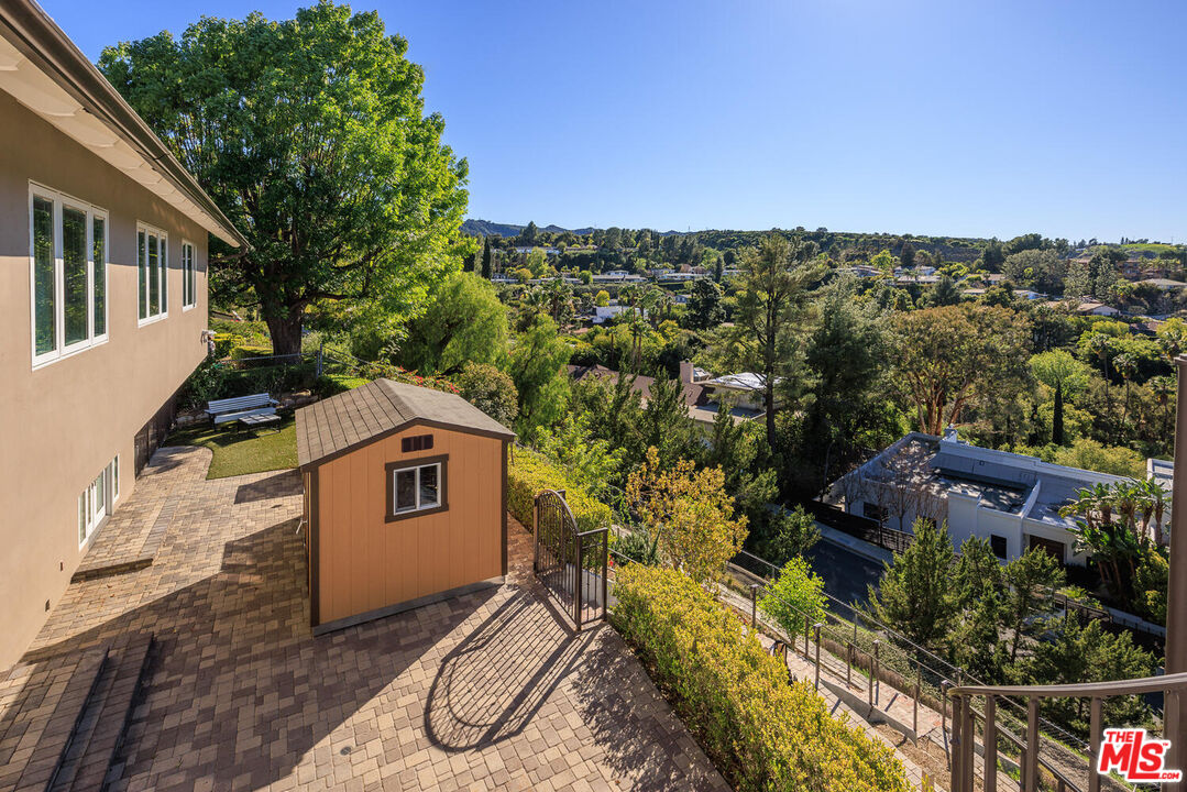 17108 Oak View Dr