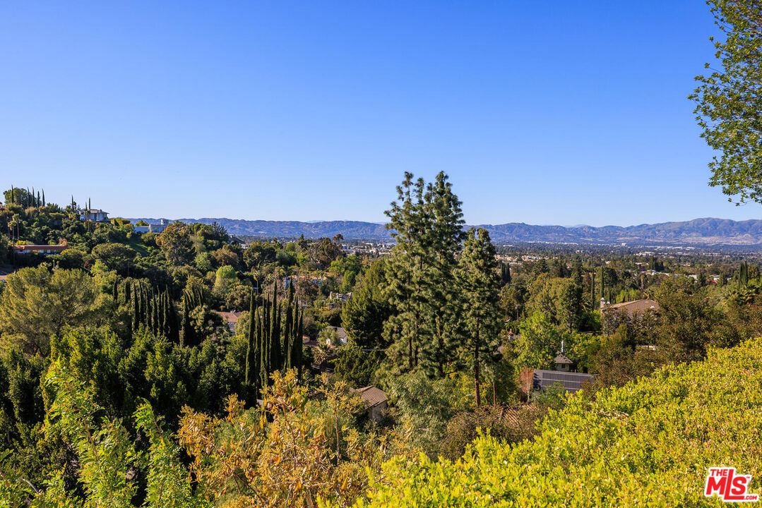 17108 Oak View Dr