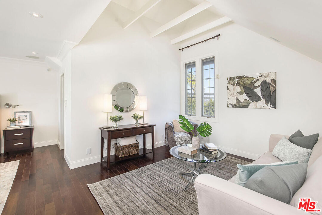 17108 Oak View Dr