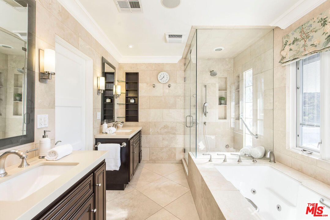 17108 Oak View Dr