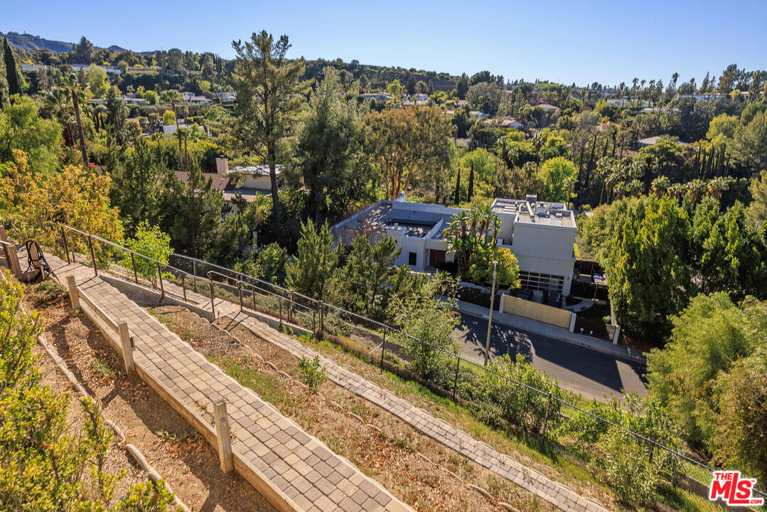 17108 Oak View Dr