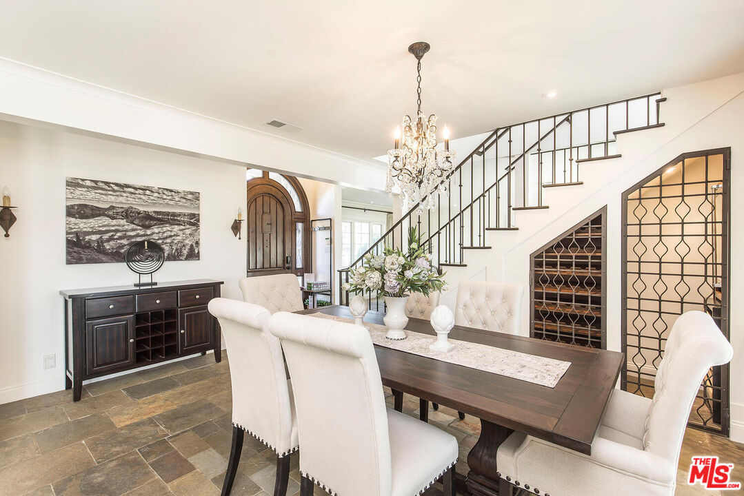 17108 Oak View Dr