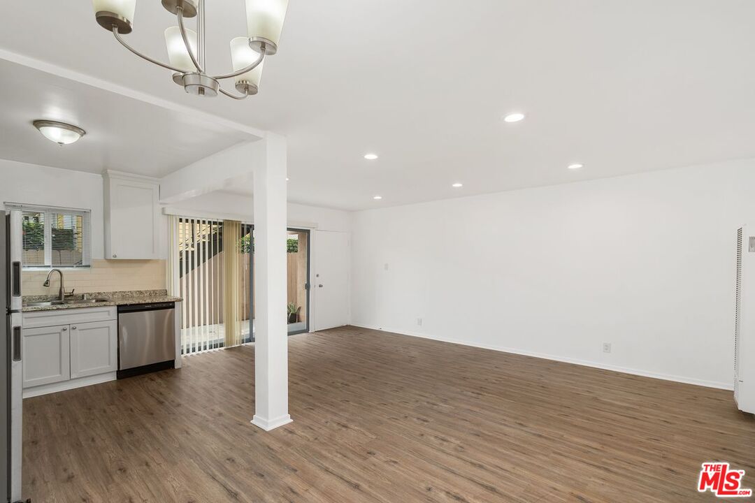7550 Fountain Unit: 2