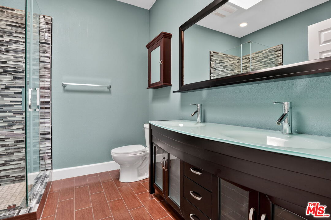 11112 La Maida St Unit: 14