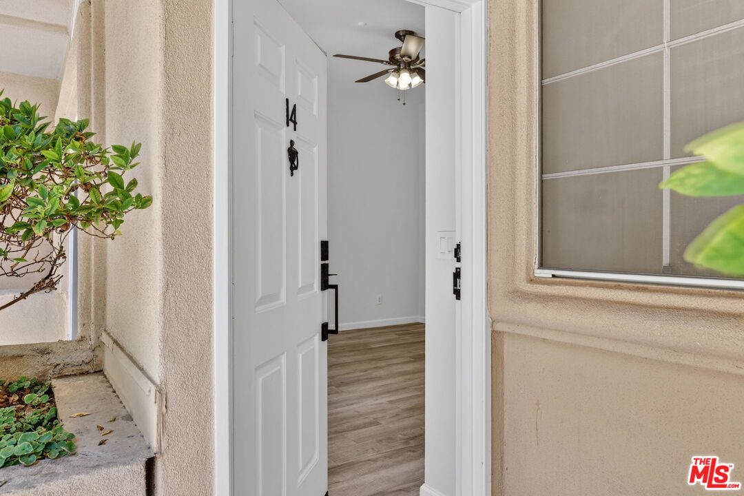 11112 La Maida St Unit: 14