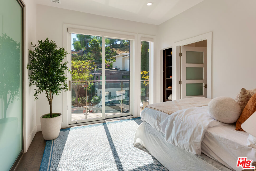 443 W Avenue 37