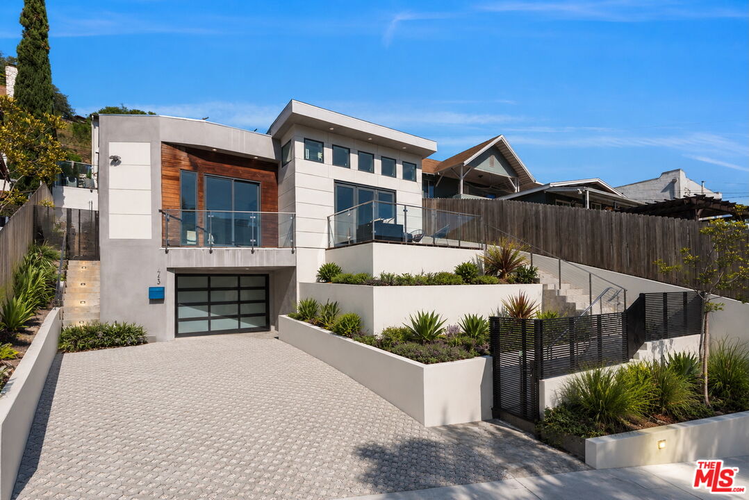 443 W Avenue 37