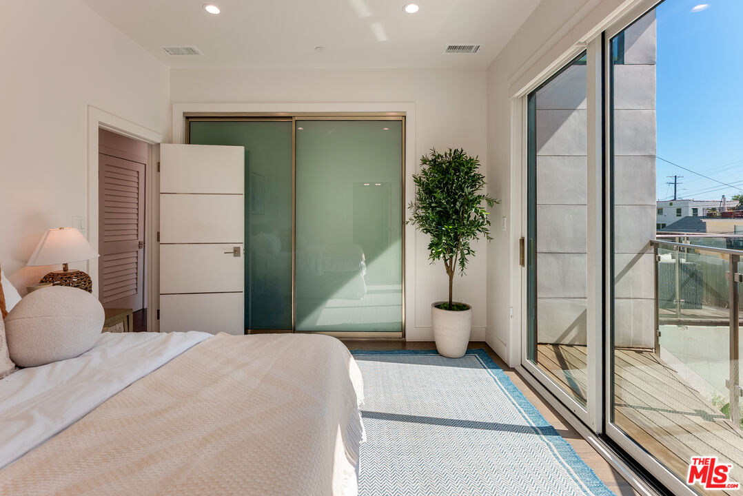 443 W Avenue 37