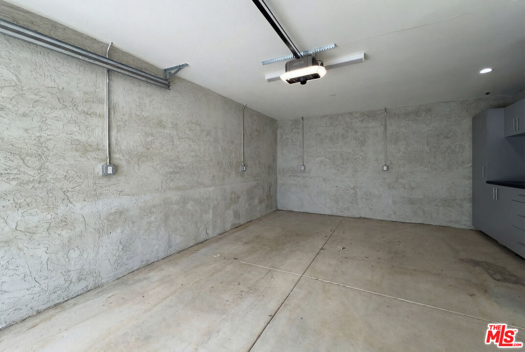 443 W Avenue 37