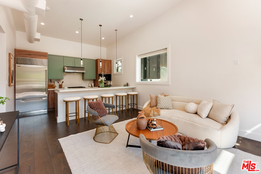 443 W Avenue 37