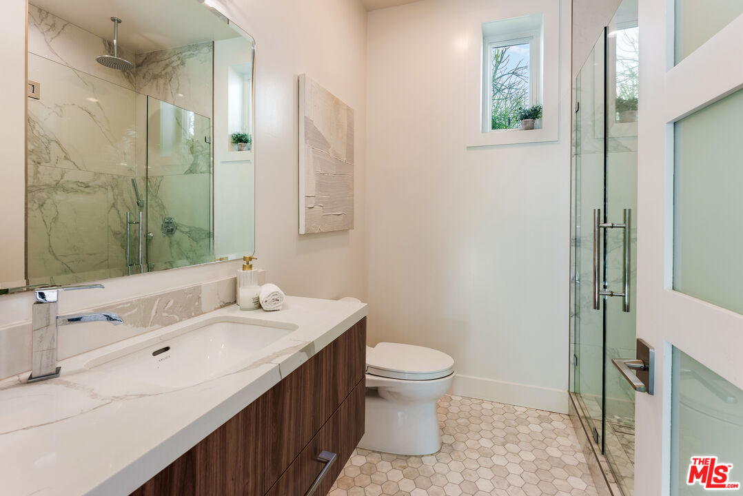 443 W Avenue 37