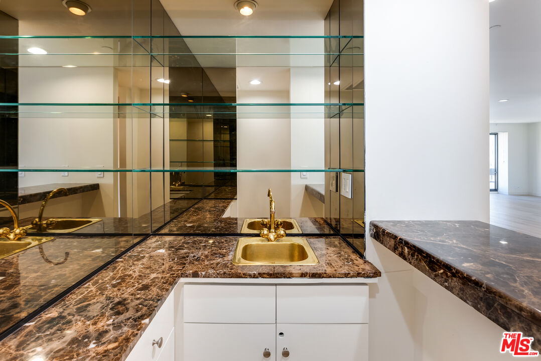10551 Wilshire Blvd Unit: 1405