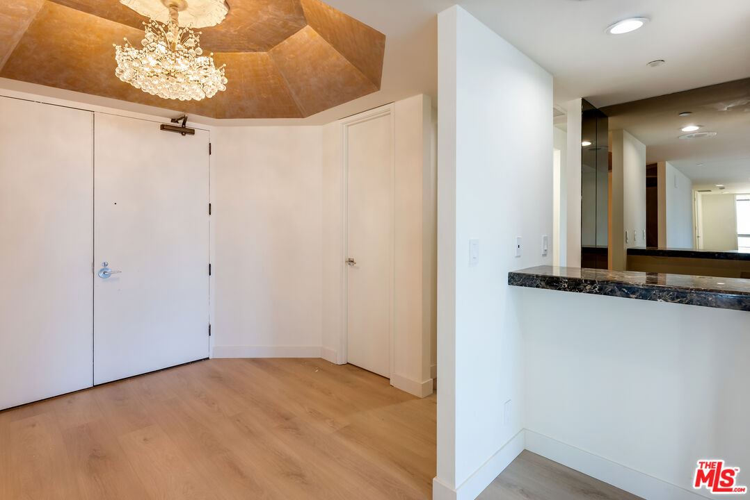 10551 Wilshire Blvd Unit: 1405