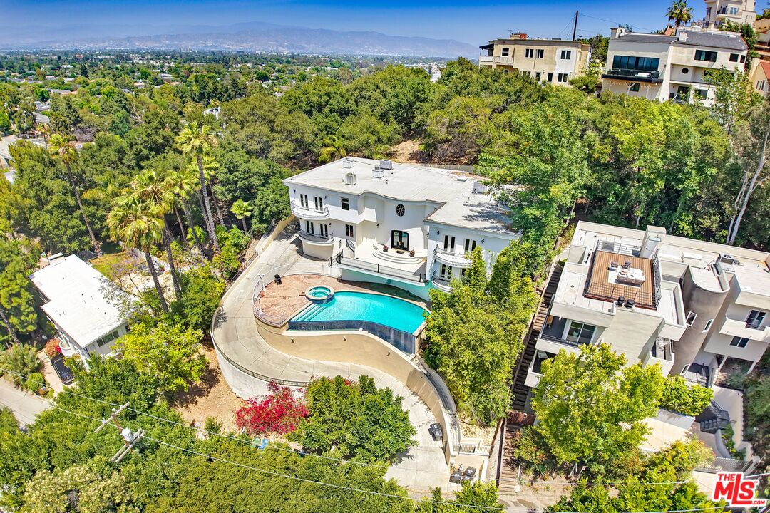 4156 Sunswept Dr
