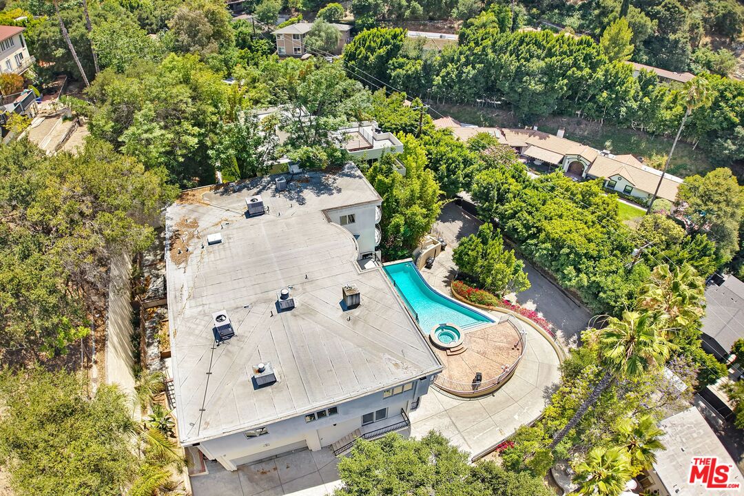 4156 Sunswept Dr