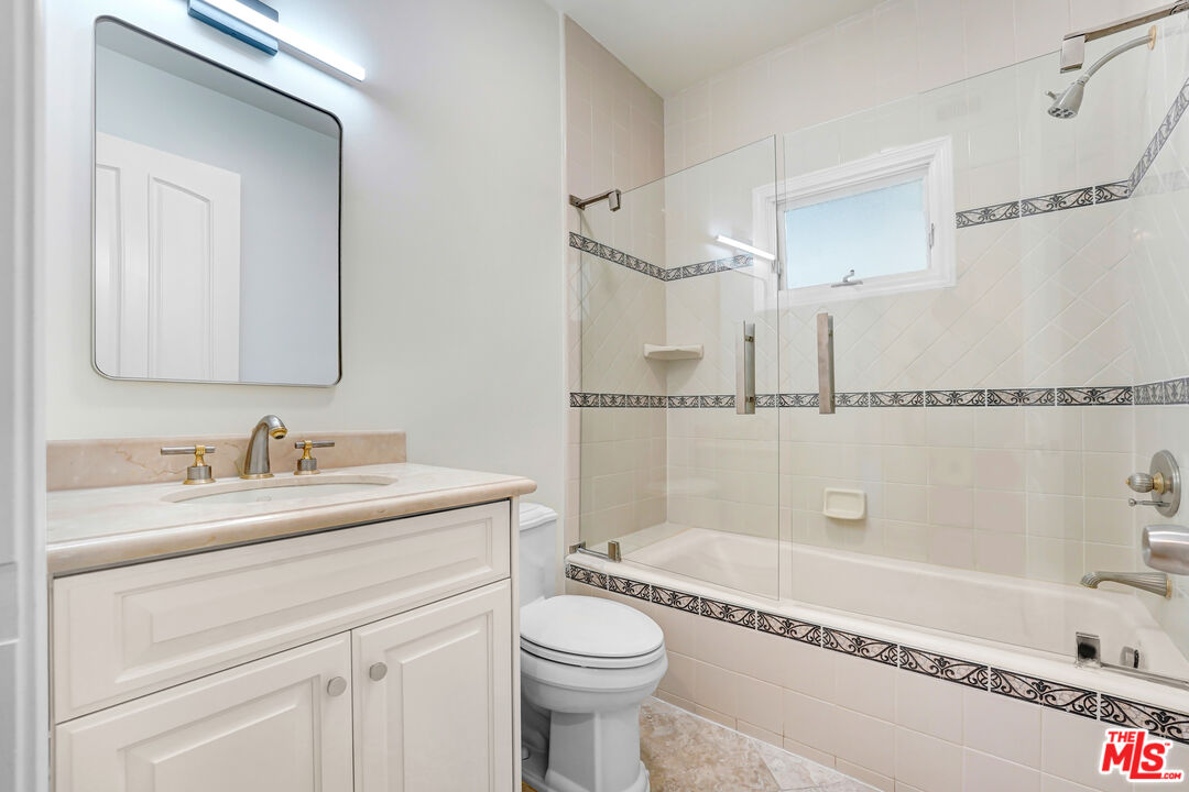4156 Sunswept Dr