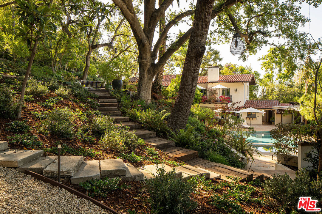 17610 Hidden Oaks Rd