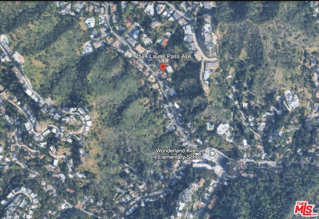 2524 Laurel Pass