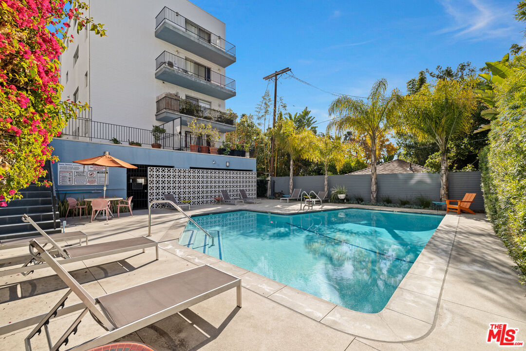 7560 Hollywood Blvd Unit: 109