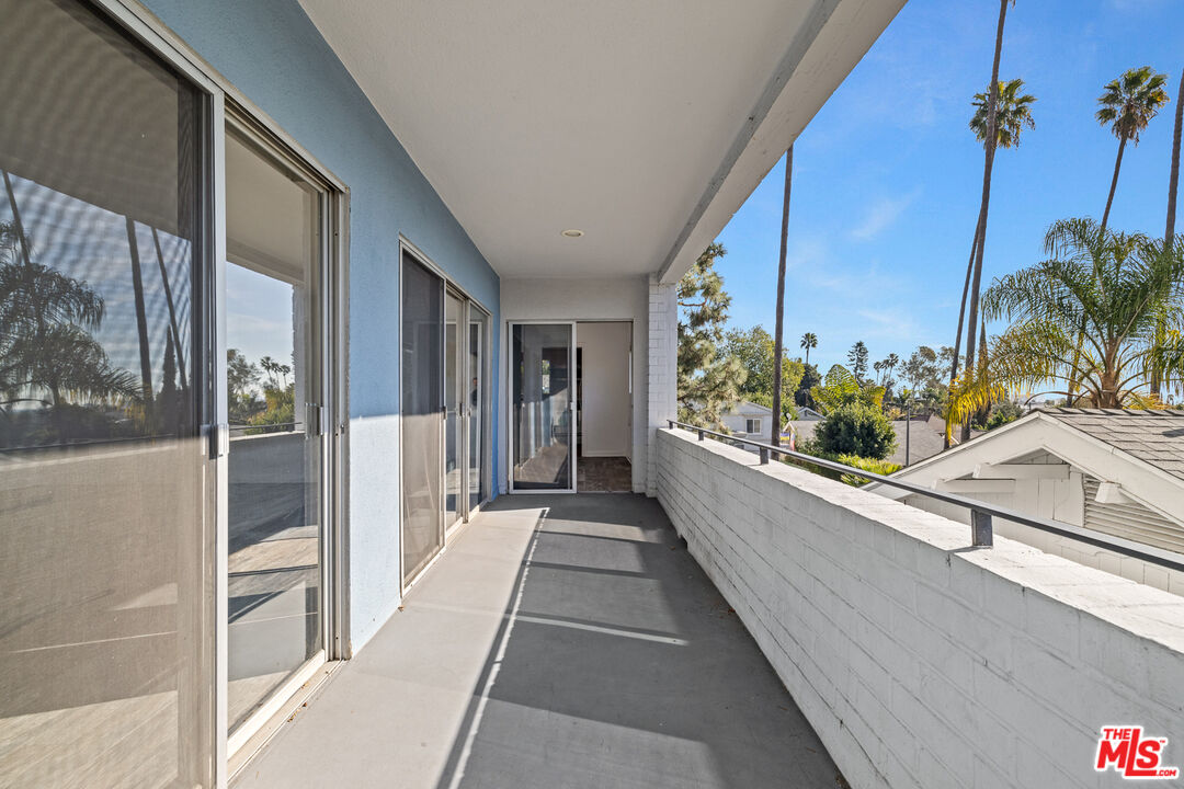 7560 Hollywood Blvd Unit: 109