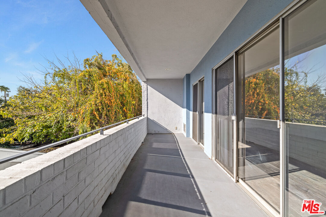 7560 Hollywood Blvd Unit: 109