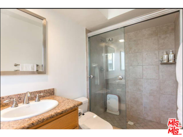 7560 Hollywood Blvd Unit: 109