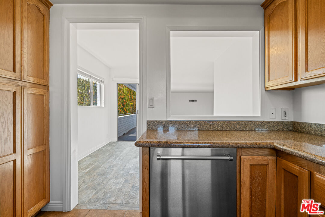 7560 Hollywood Blvd Unit: 109