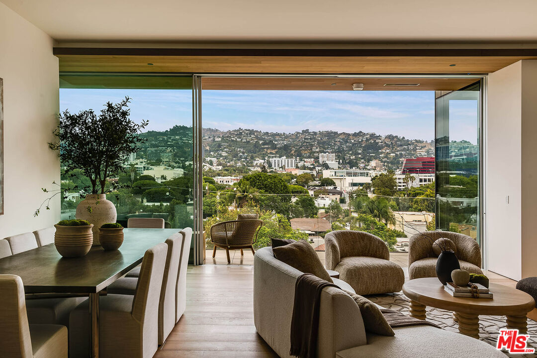 8899 Beverly Blvd Unit: 5E