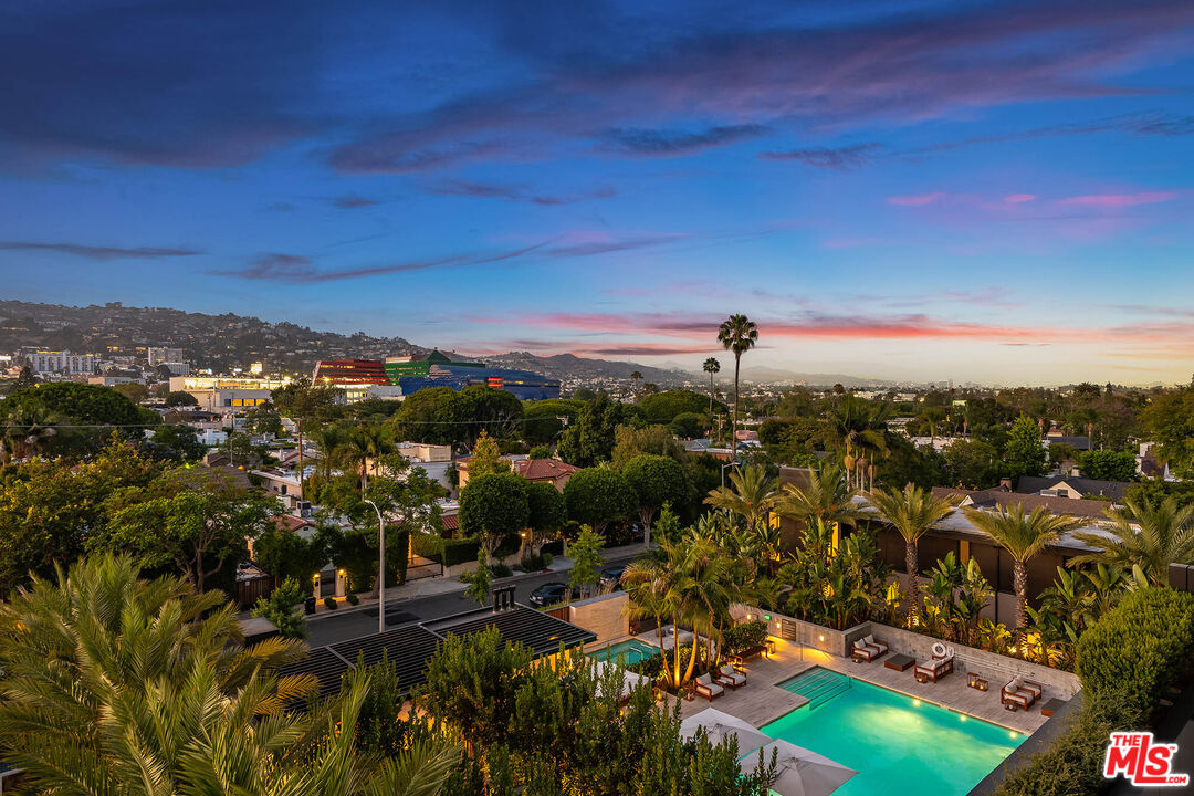 8899 Beverly Blvd Unit: 5E