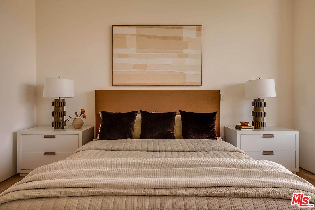 8899 Beverly Blvd Unit: 5E