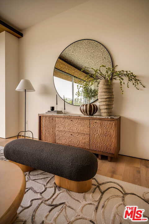 8899 Beverly Blvd Unit: 5E