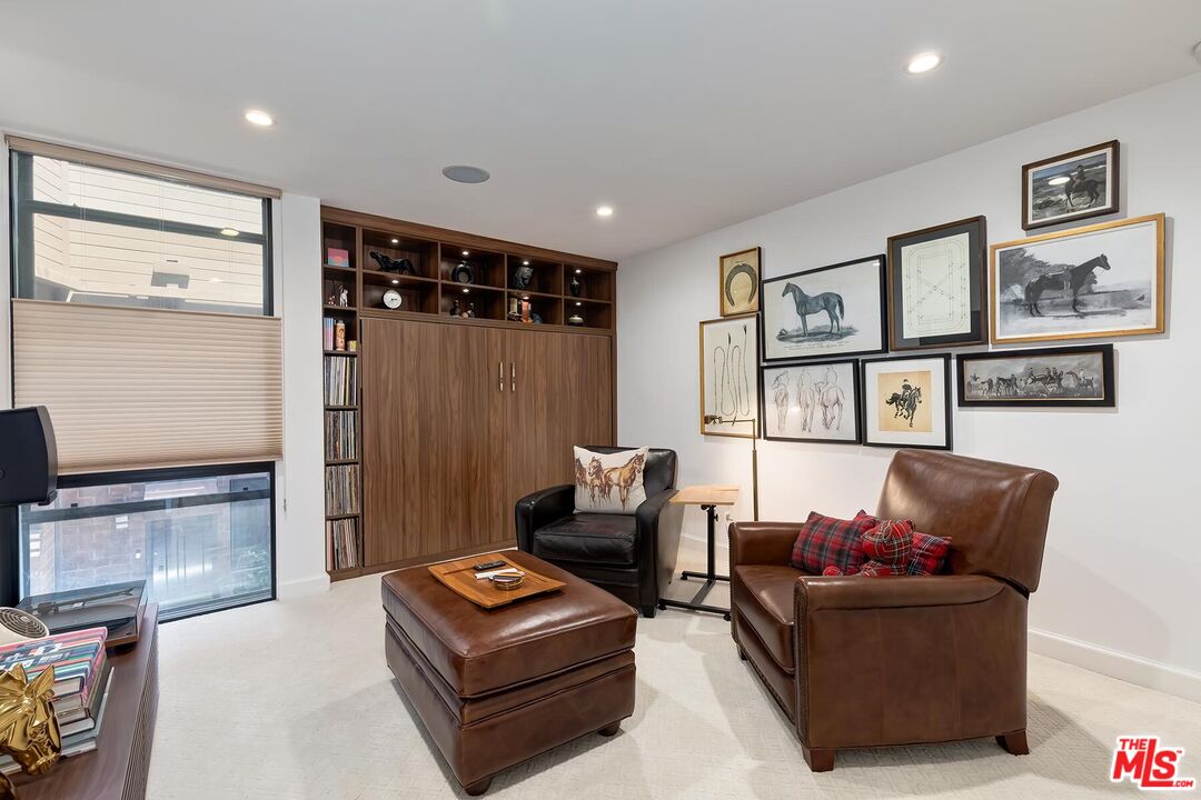 1033 Carol Dr Unit: 104
