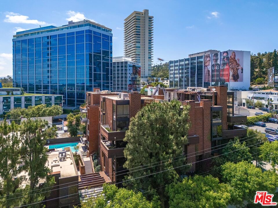 1033 Carol Dr Unit: 104