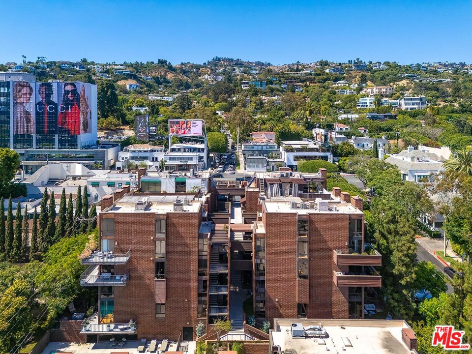 1033 Carol Dr Unit: 104